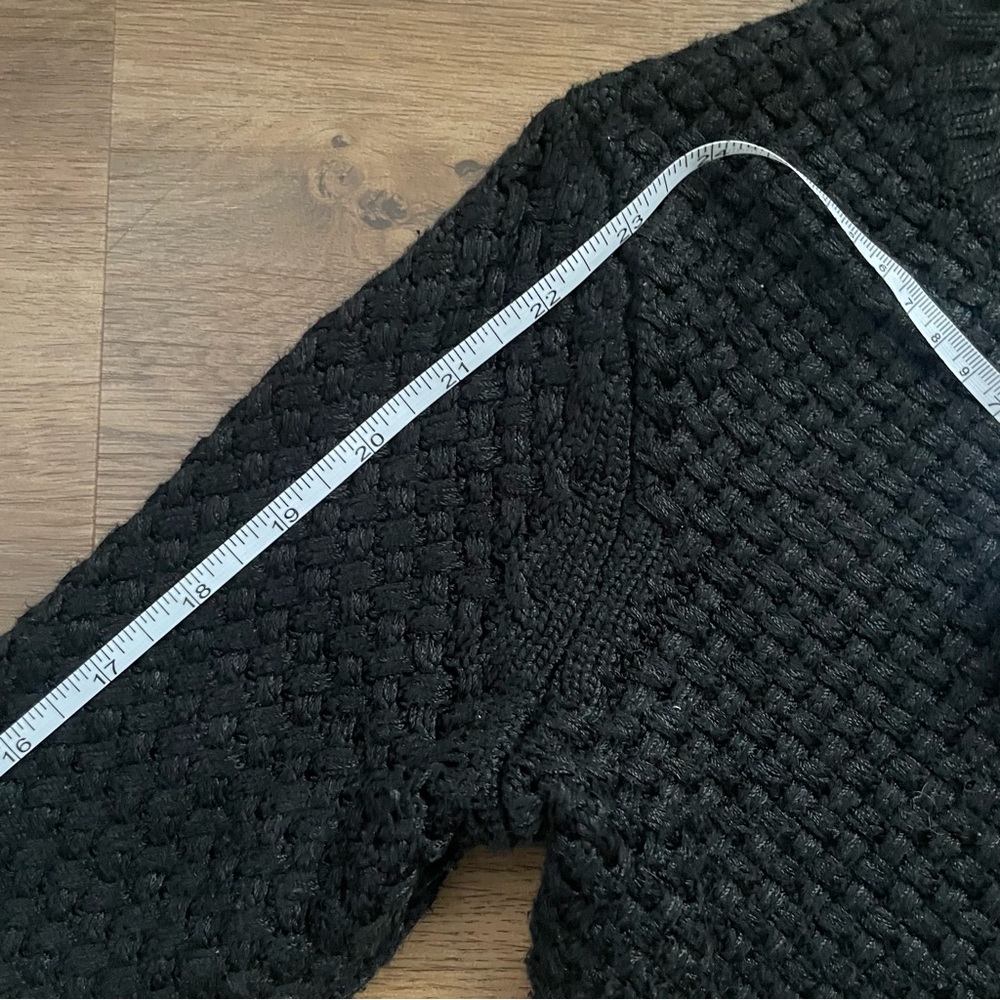 Banana Republic Black Crew Neck Sweater with Textured Knit - Size XS - Picture 5 of 9
